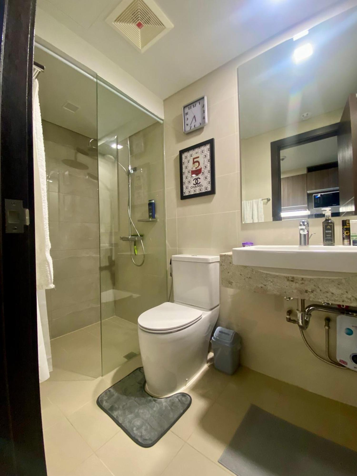 Park Mckinley West In Bgc Taguig Aparthotel Manila Exterior photo